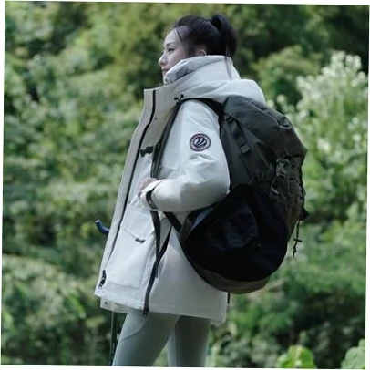 Wool Coats vs Puffer Coats for Winter